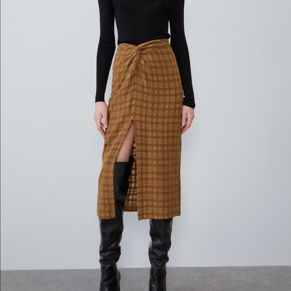 Zara plaid camel mustard skirt with knott bloggers